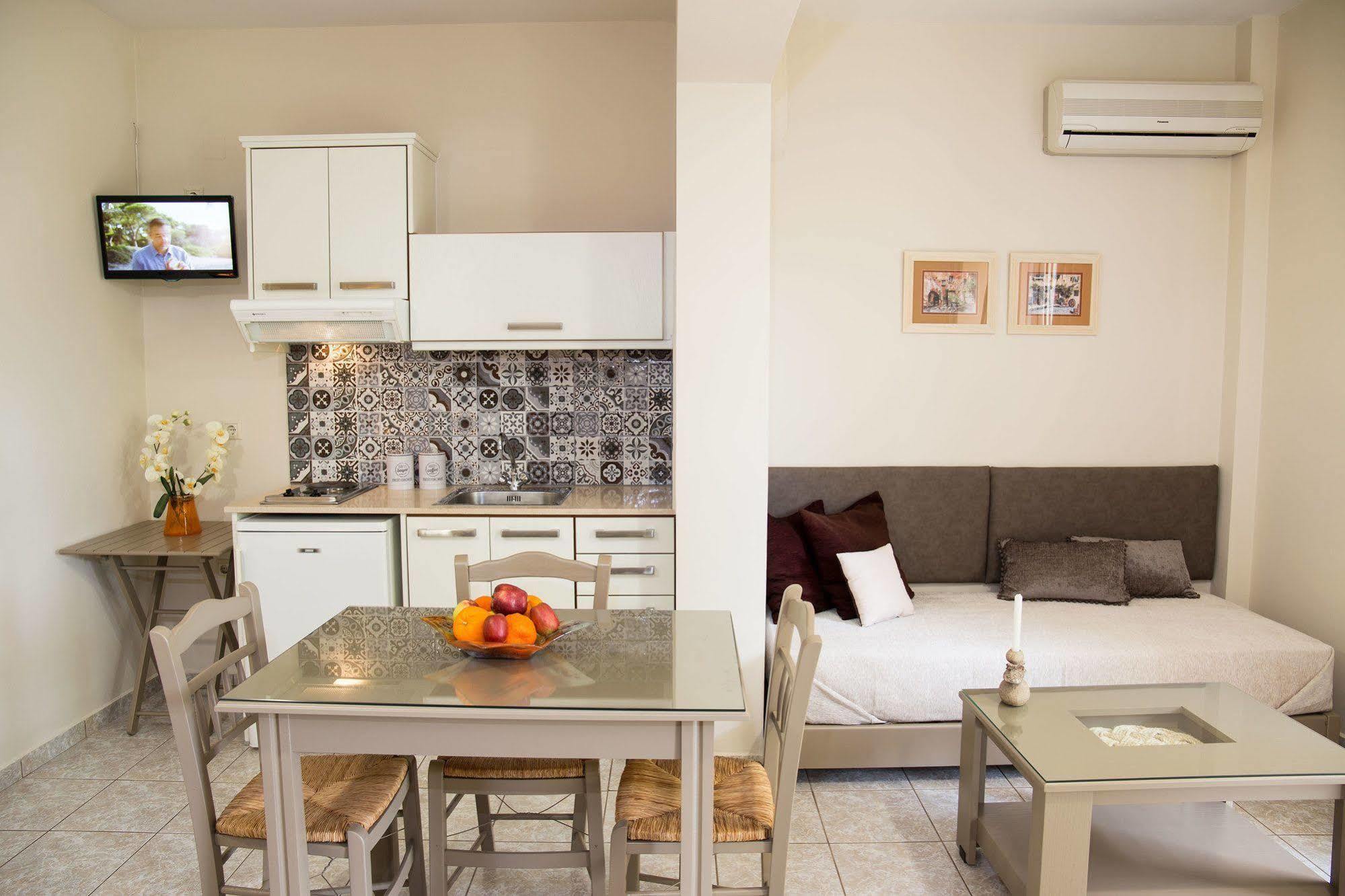 Dina Apartments Razáta Eksteriør bilde